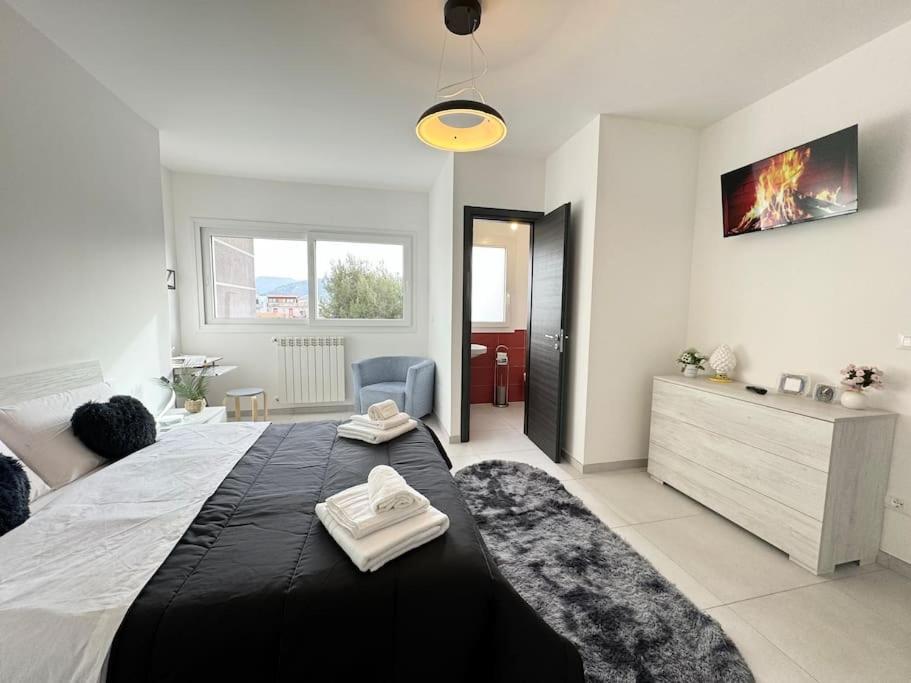 Apartamento Attico Magnificent Wi-fi/free Parking *