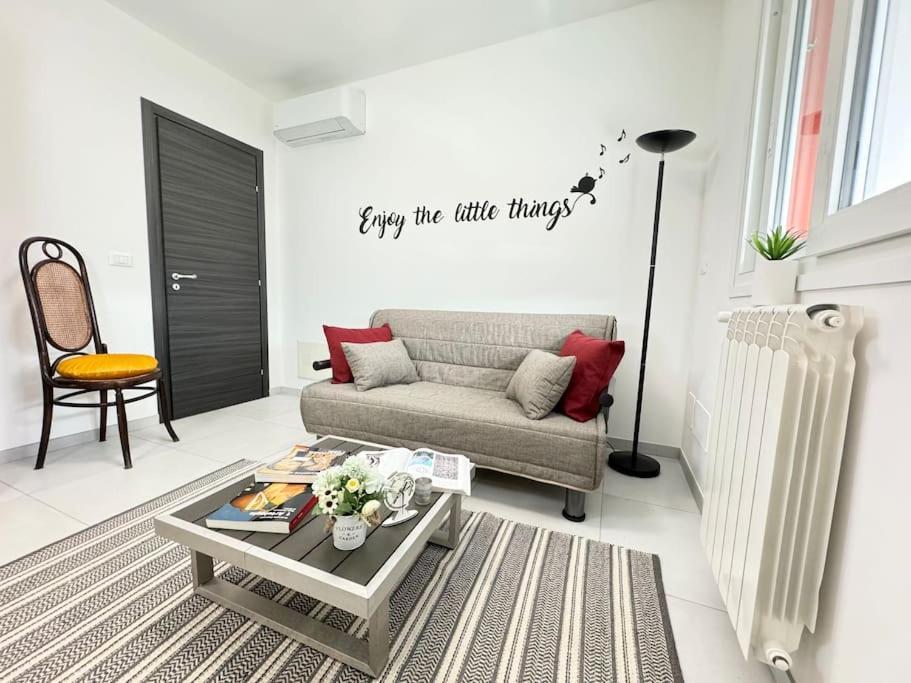 Attico Magnificent Wi-fi/free Parking Apartamento
