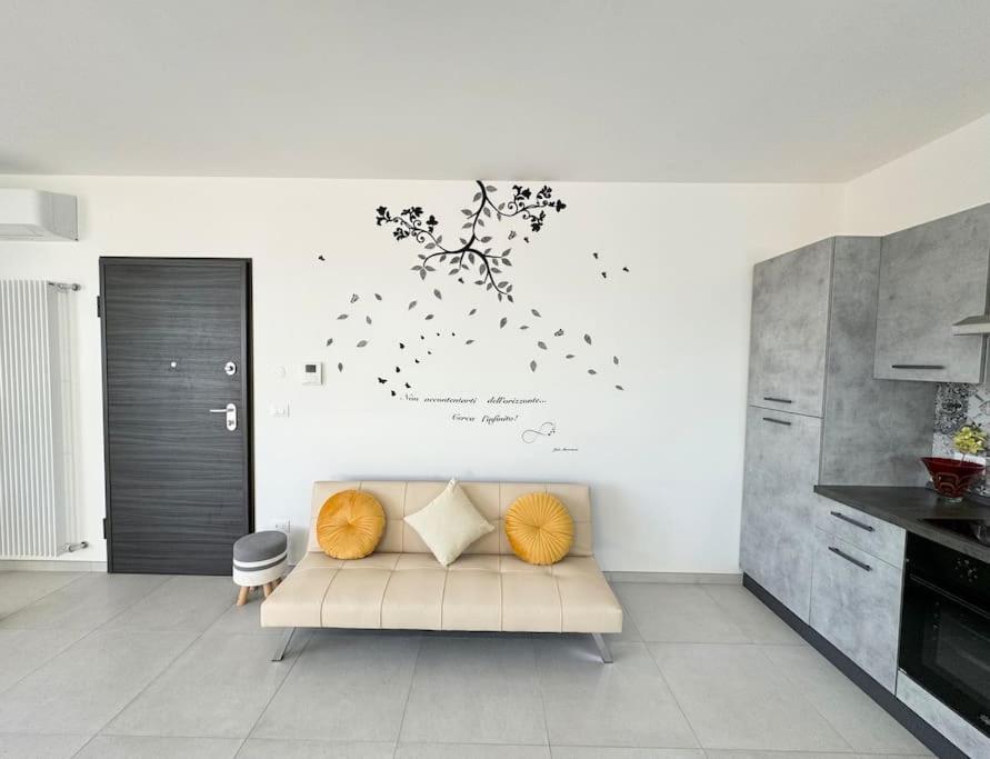 Apartamento Attico Magnificent Wi-fi/free Parking